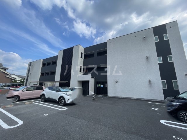 2/4 外観