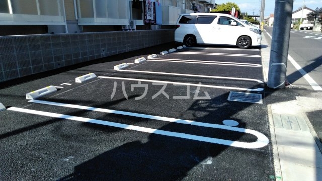 26/30 駐車場