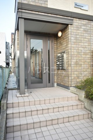 2/4 エントランス