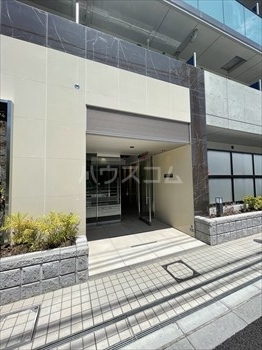 29/30 エントランス