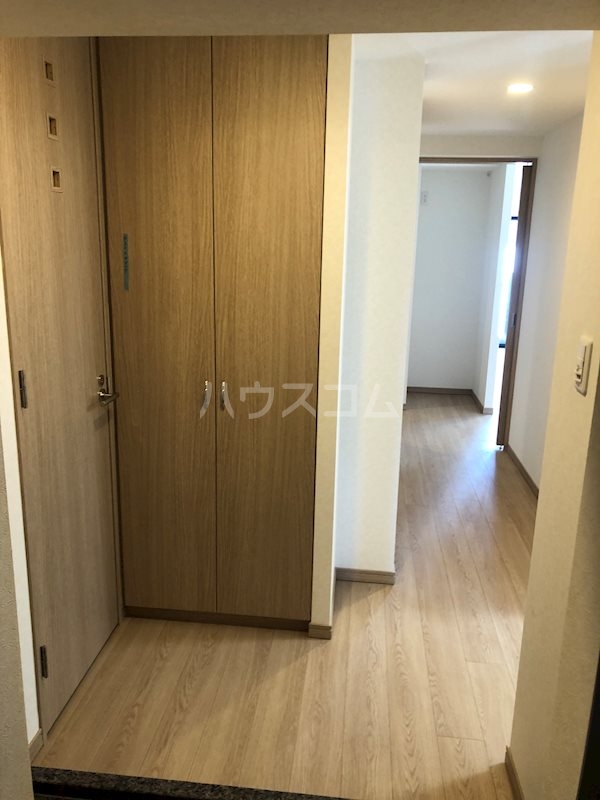 14/30 玄関