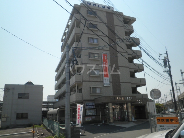 2/5 エントランス