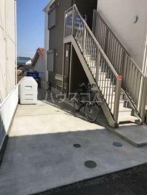 2/3 エントランス