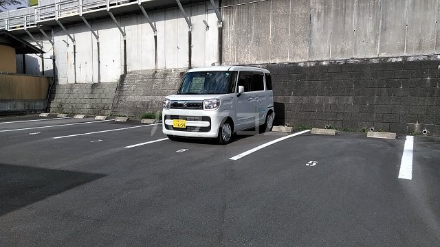 3/4 駐車場