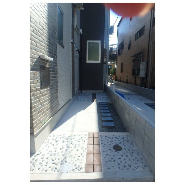 14/19 エントランス