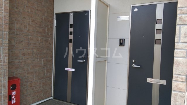 24/30 エントランス