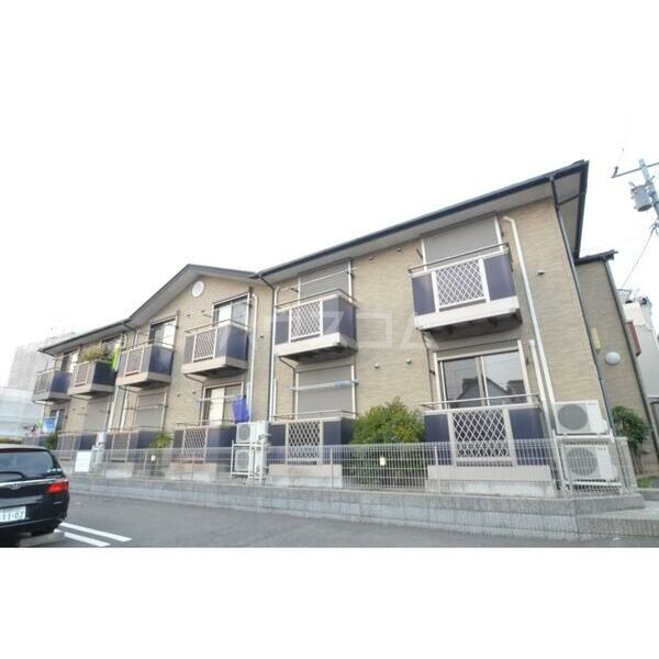 17/27 エントランス