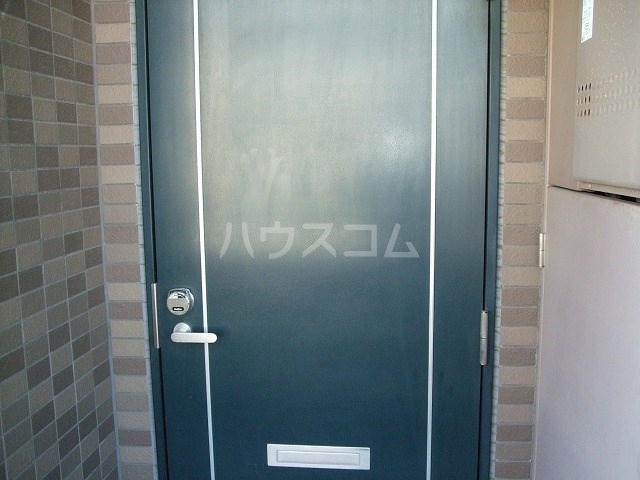 18/28 エントランス