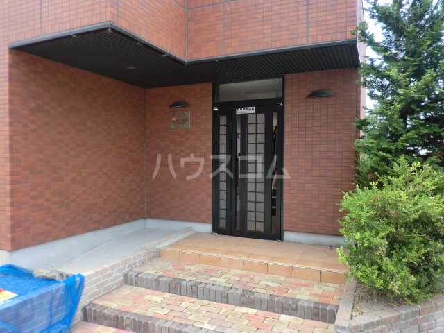 17/25 エントランス