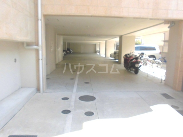 16/26 駐車場