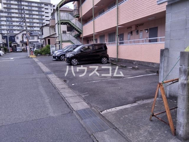 20/29 駐車場