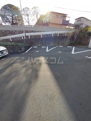 22/23 駐車場