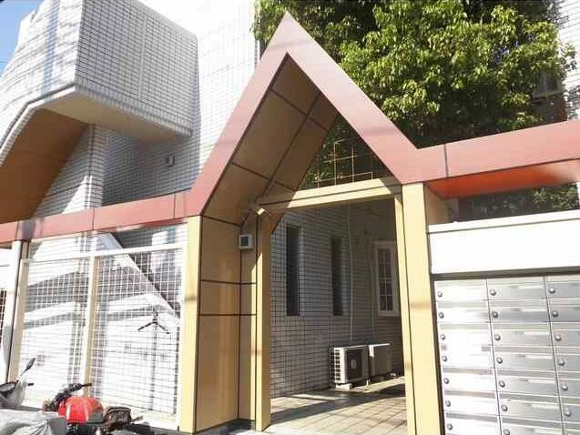 16/22 エントランス