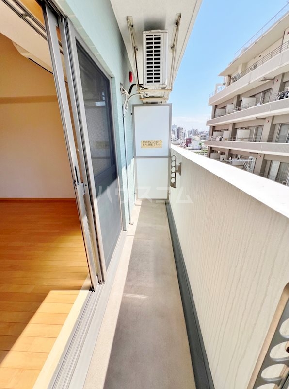 13/22 バルコニー