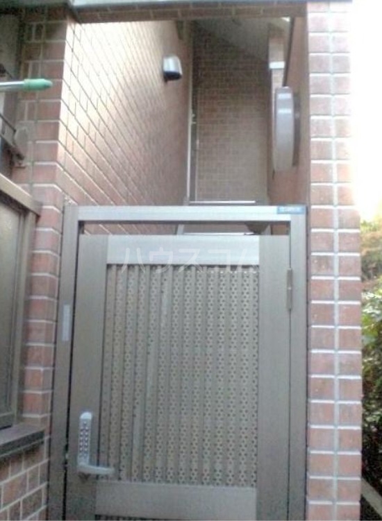 2/11 エントランス