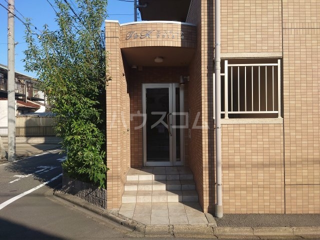 19/26 エントランス