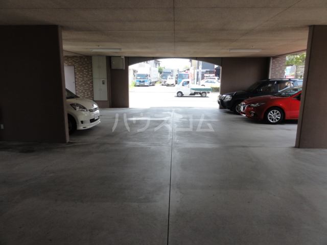 17/26 駐車場