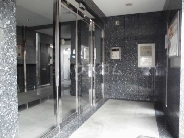 2/11 エントランス