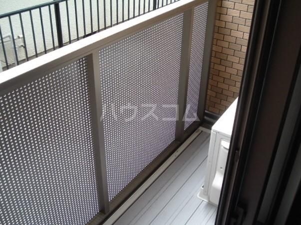 13/18 バルコニー