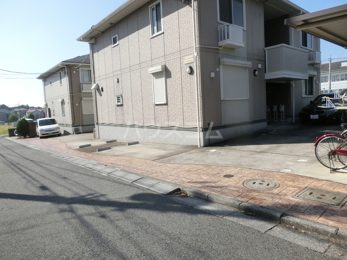 2/5 駐車場