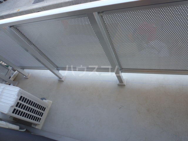 13/21 バルコニー