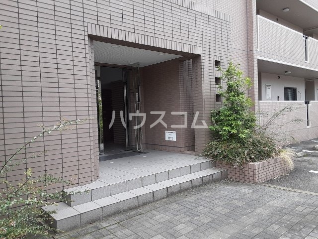 3/8 エントランス