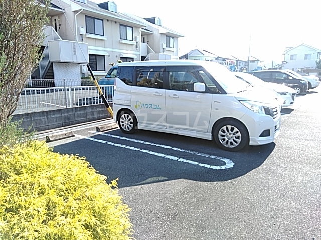 19/22 駐車場
