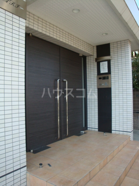 20/28 エントランス