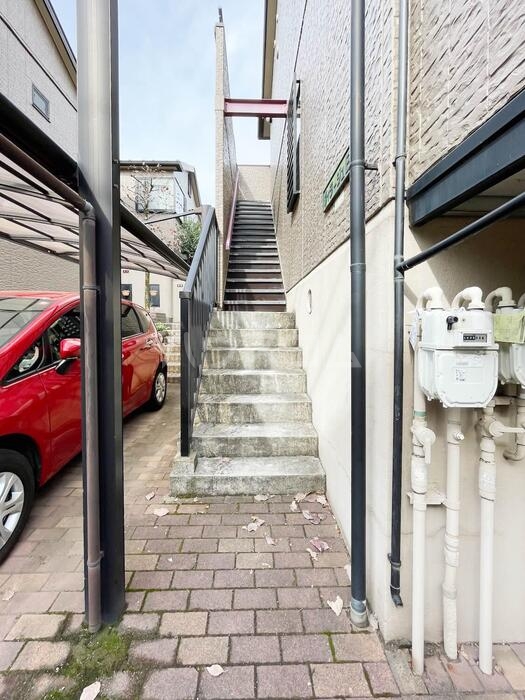 18/20 エントランス