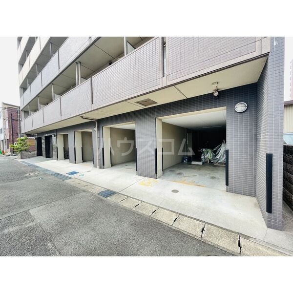 16/26 駐車場