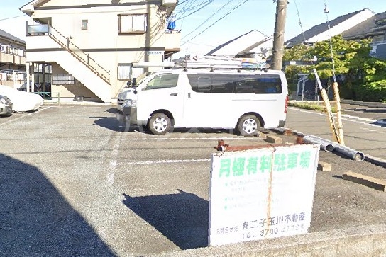 14/15 駐車場