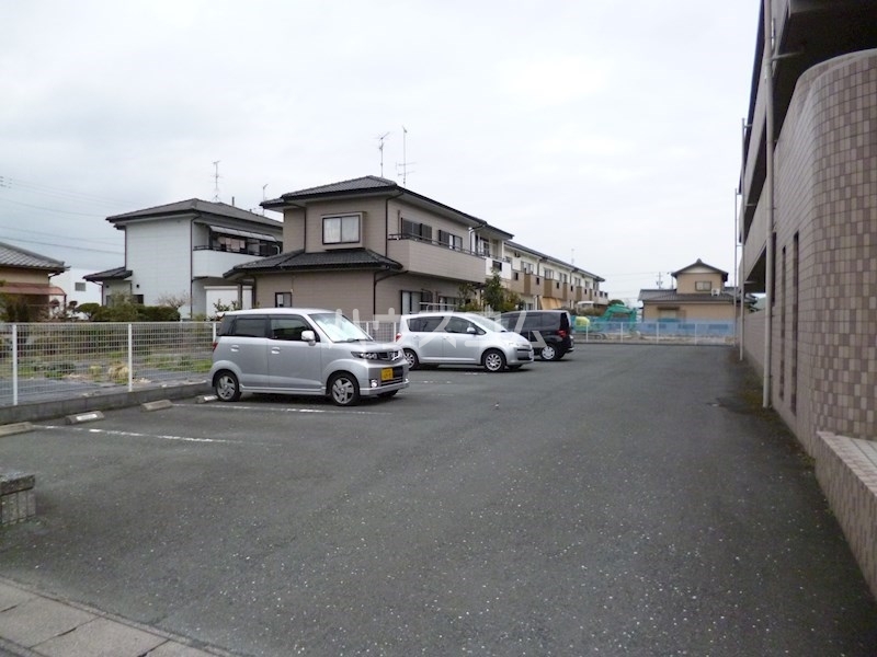 21/30 駐車場
