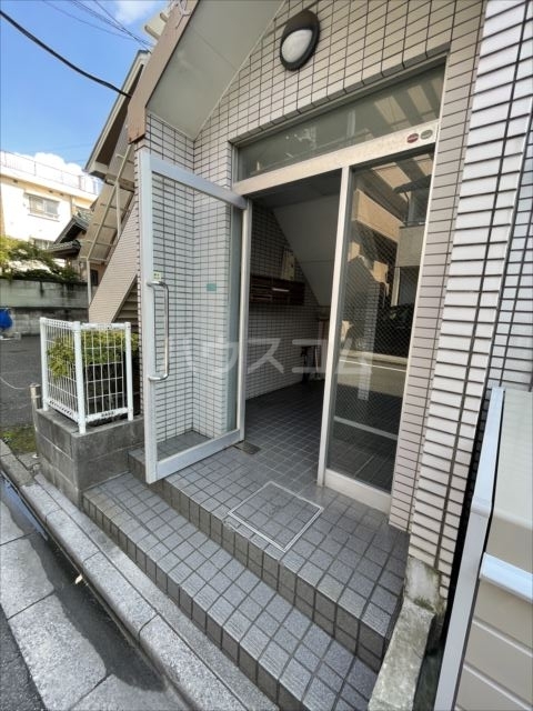 29/30 エントランス