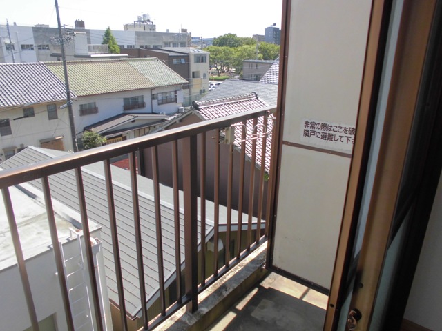 16/25 バルコニー