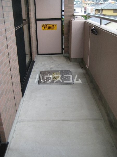 16/27 バルコニー