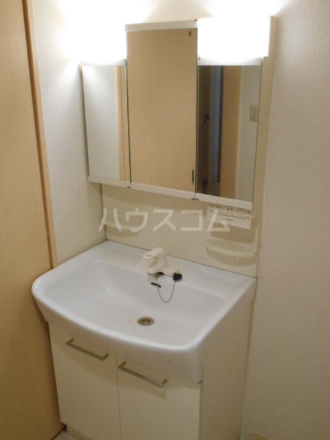16/27 洗面