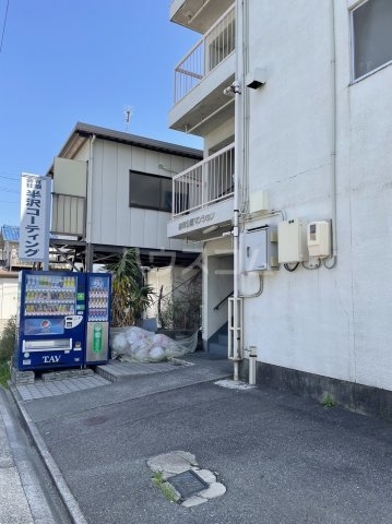 23/29 エントランス