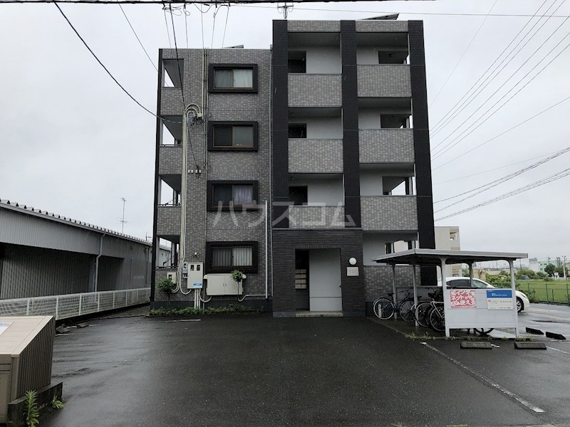 2/4 駐車場