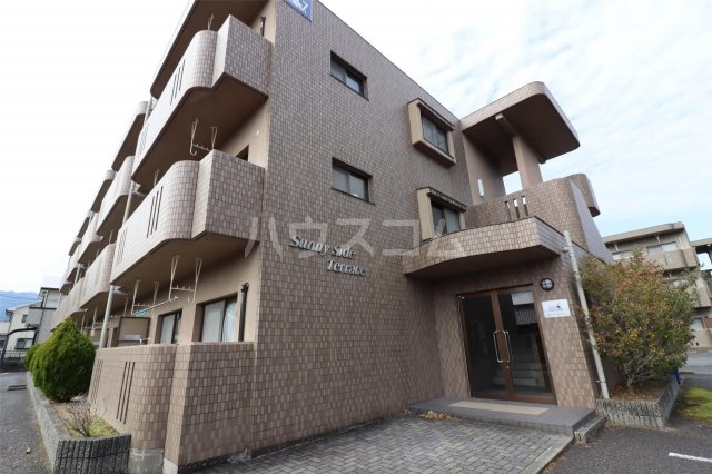 14/22 エントランス