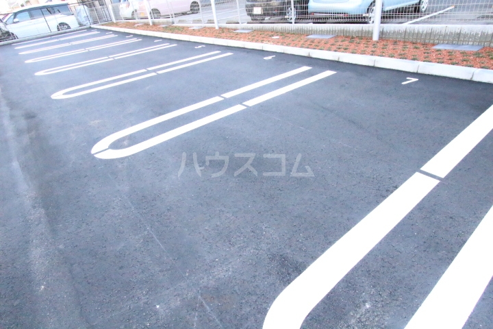 25/29 駐車場