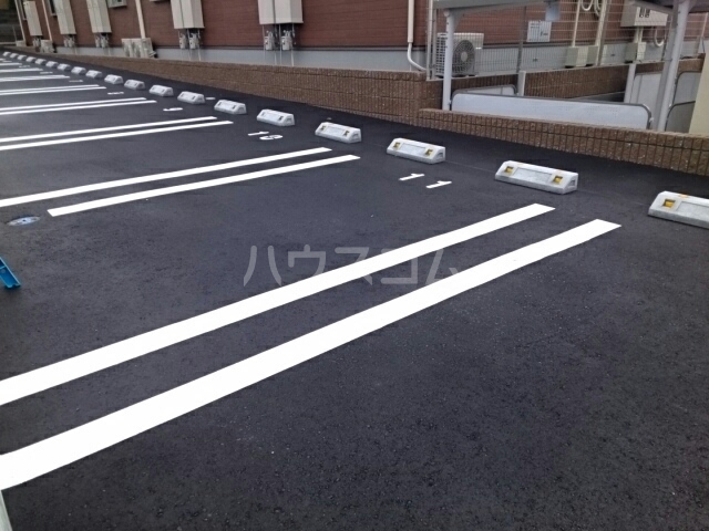 14/20 駐車場