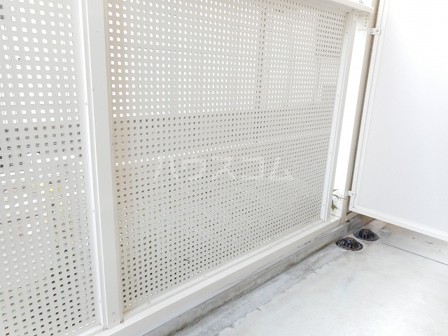 13/30 バルコニー