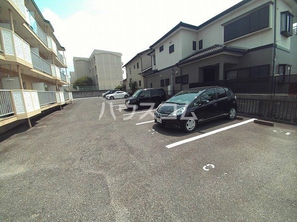 2/11 駐車場