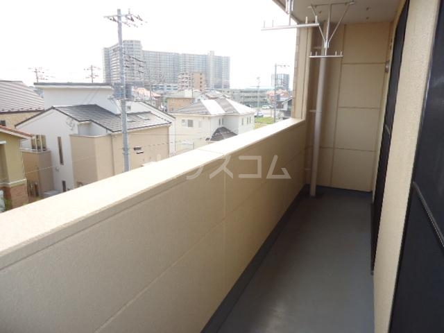 18/25 バルコニー