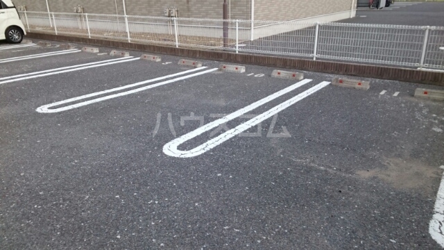 14/20 駐車場
