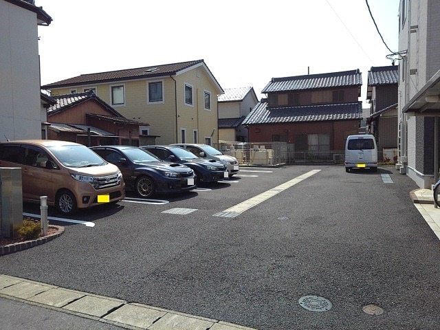 14/21 駐車場