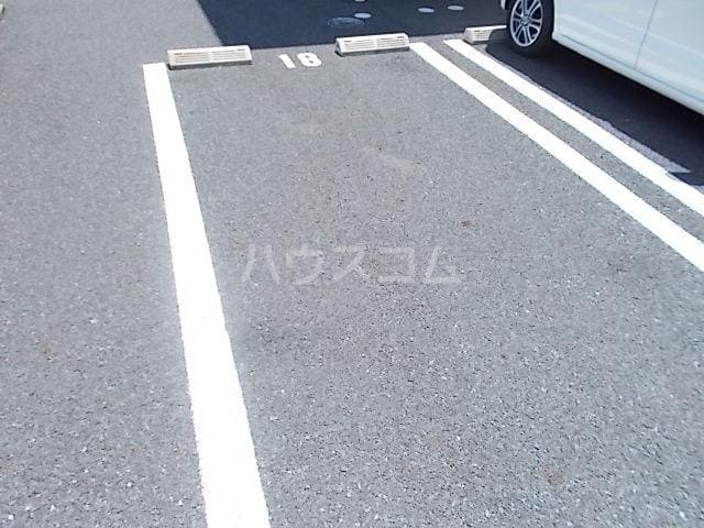 14/20 駐車場