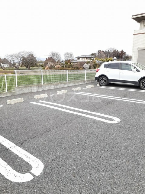 25/30 駐車場