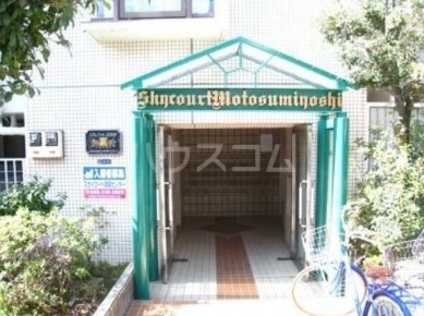 16/26 エントランス