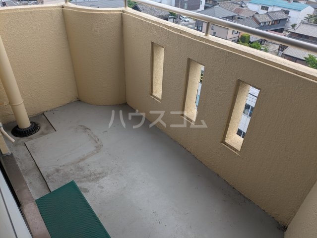 21/30 バルコニー